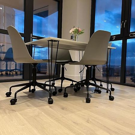 2 Bed Penthouse Style Apartment London Kültér fotó